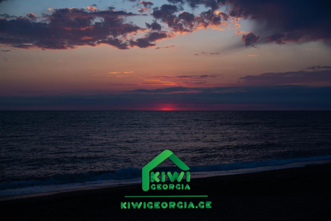 Kiwi Georgia Villa Kobuleti Exterior photo