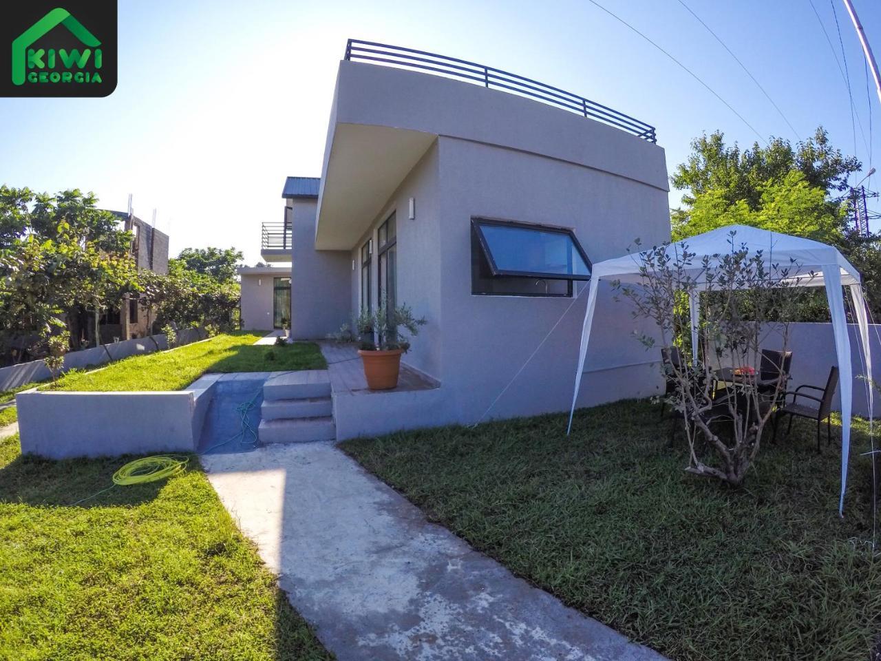 Kiwi Georgia Villa Kobuleti Exterior photo